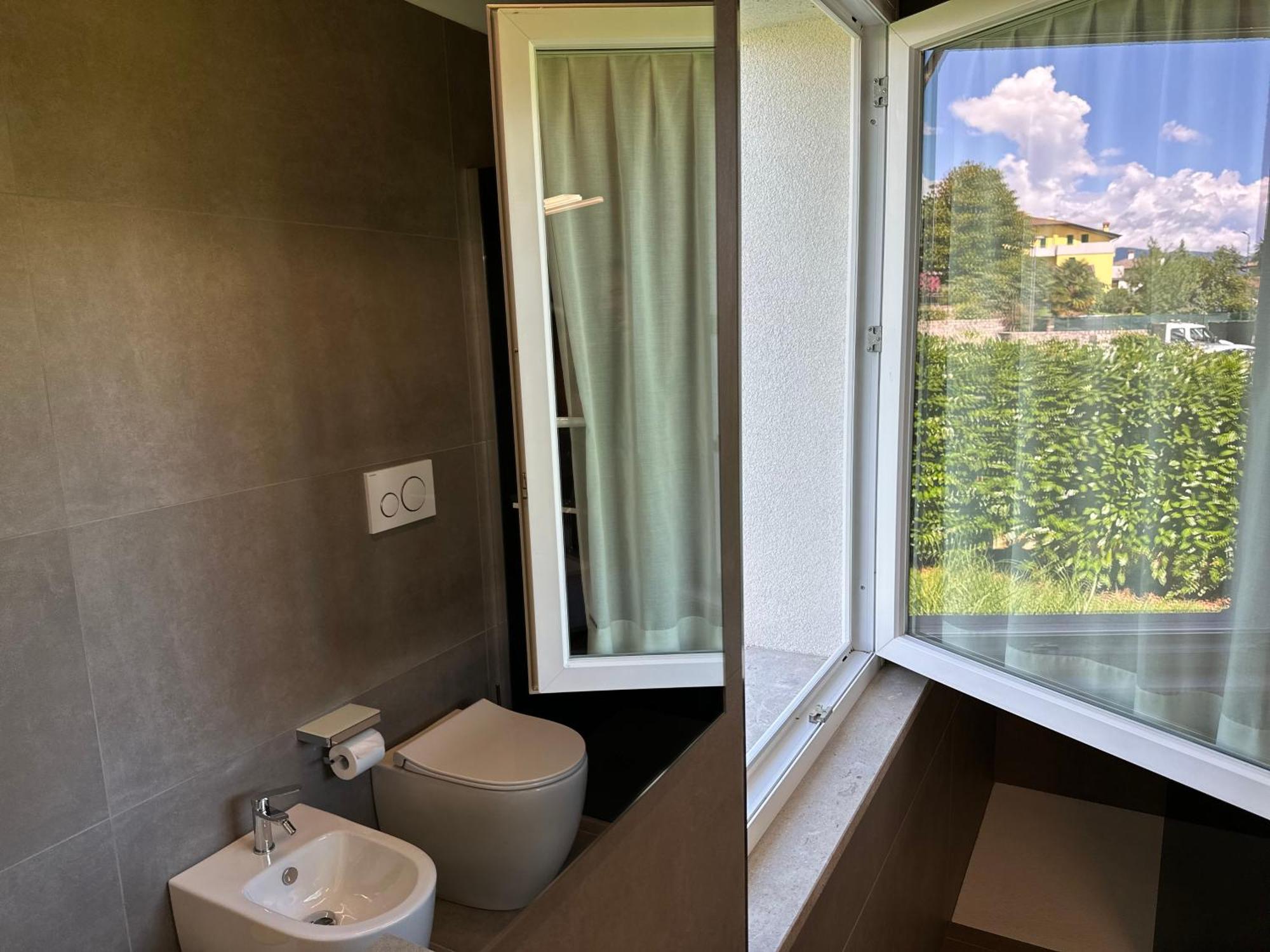 Hotel Riviera Magnano in Riviera エクステリア 写真