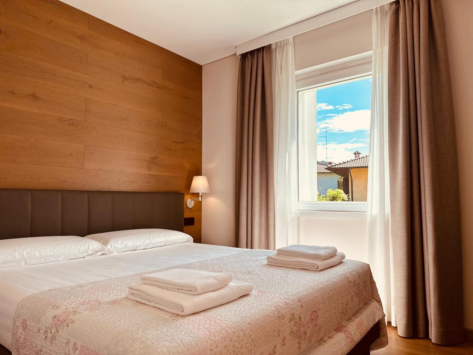 Hotel Riviera Magnano in Riviera エクステリア 写真